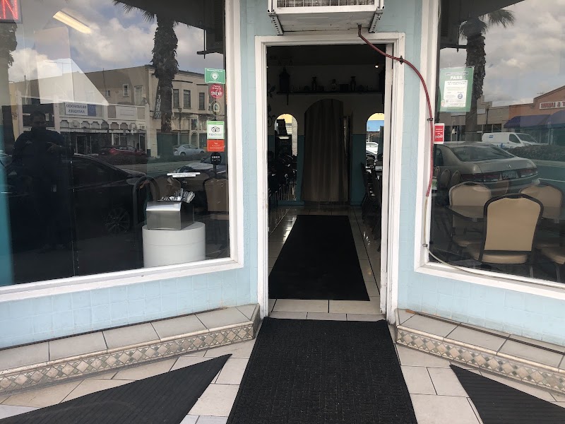 Gulzaar Halal Restaurant & Catering logo